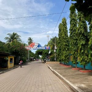 Meet your Posher, Marcos